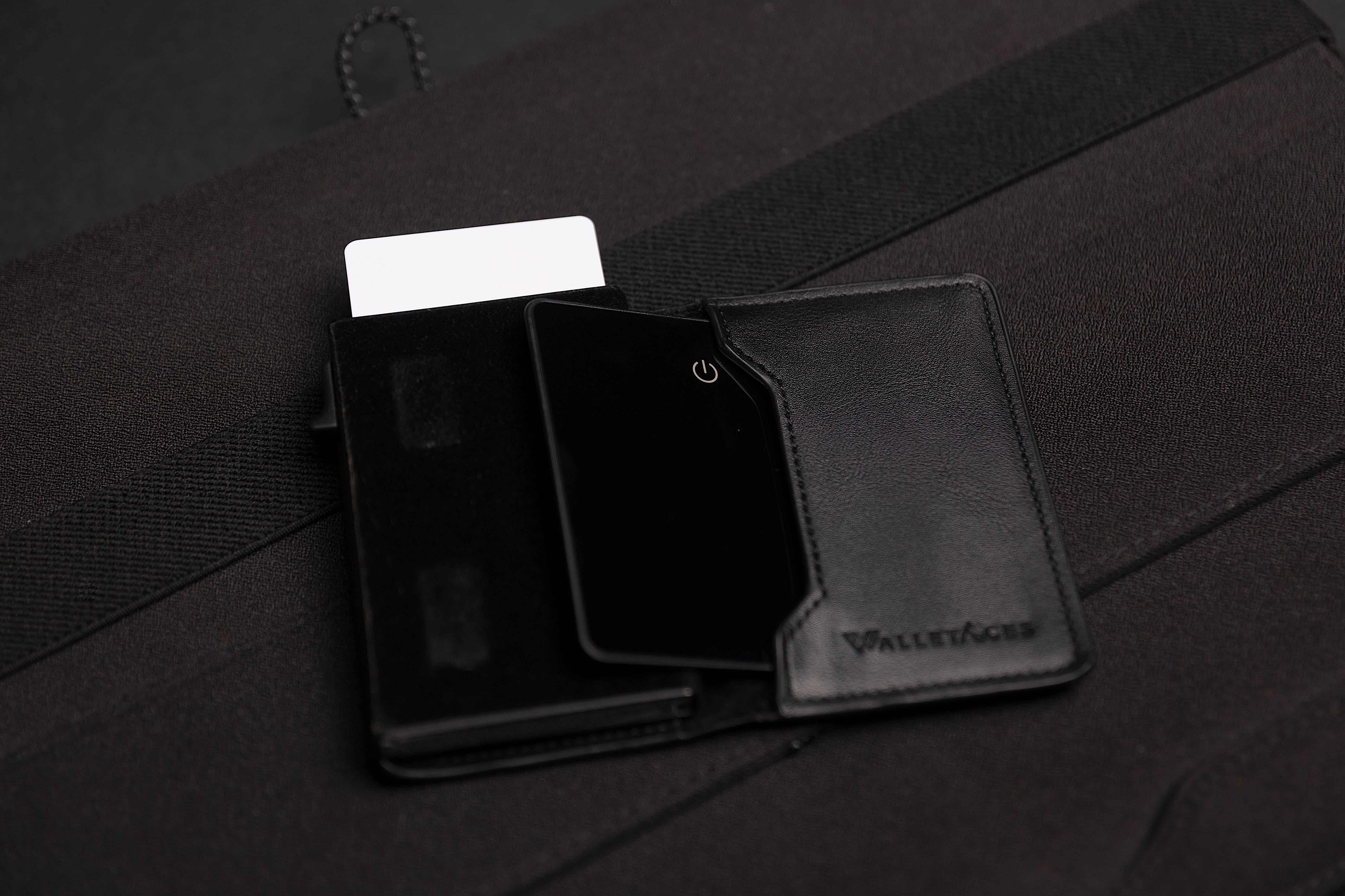 WalletAces - Tracker Setup Guide - Wallet and Tracker Bundle Nappa Black - Desktop Image